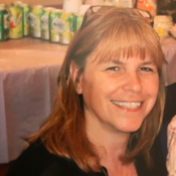 Meet your Posher, Bobbie - Picture 1 of 2